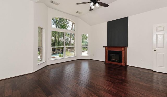 14 Cordella, The Woodlands, TX 77382