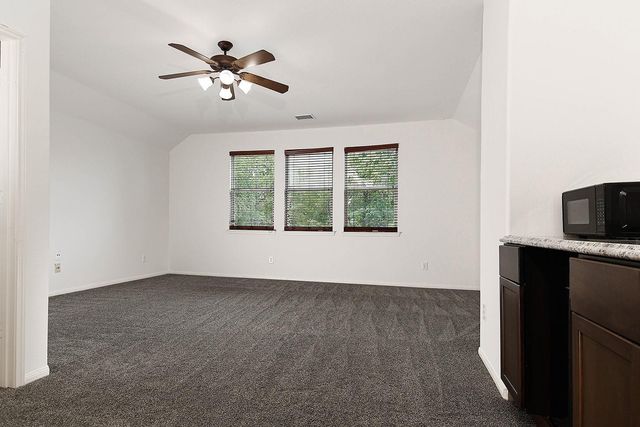 14 Cordella, The Woodlands, TX 77382