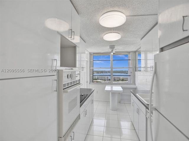 18071 BISCAYNE BLVD 1701, Aventura, FL 33160