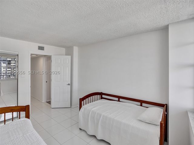 18071 BISCAYNE BLVD 1701, Aventura, FL 33160