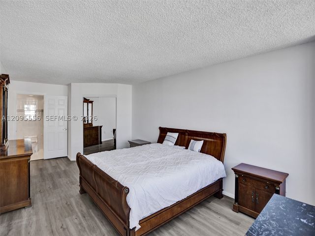 18071 BISCAYNE BLVD 1701, Aventura, FL 33160