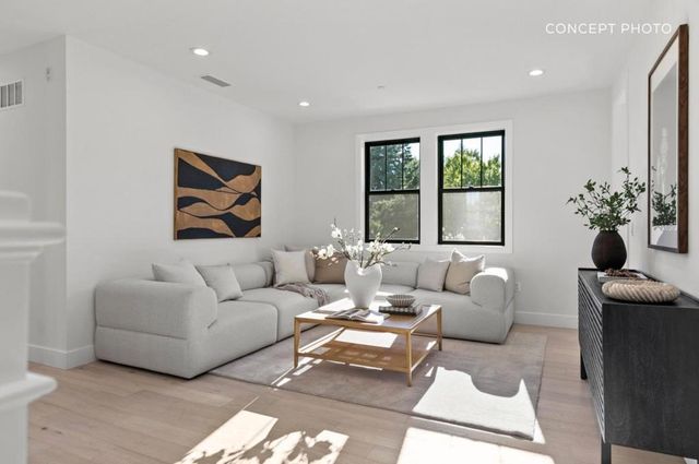 670 La Mesa Drive, Portola Valley, CA 94028