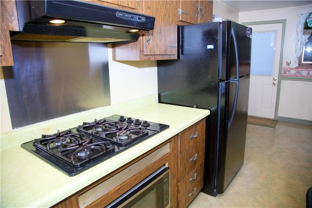 2811 Bowman Ave, Mckeesport, PA 15132