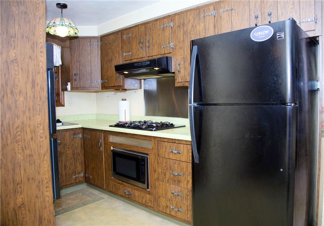 2811 Bowman Ave, Mckeesport, PA 15132