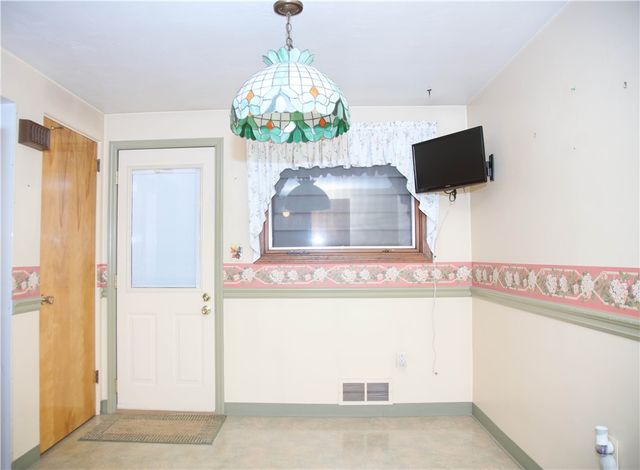 2811 Bowman Ave, Mckeesport, PA 15132