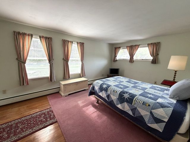 34 Bassett Road, Holyoke, MA 01040