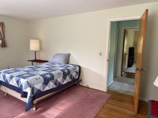 34 Bassett Road, Holyoke, MA 01040
