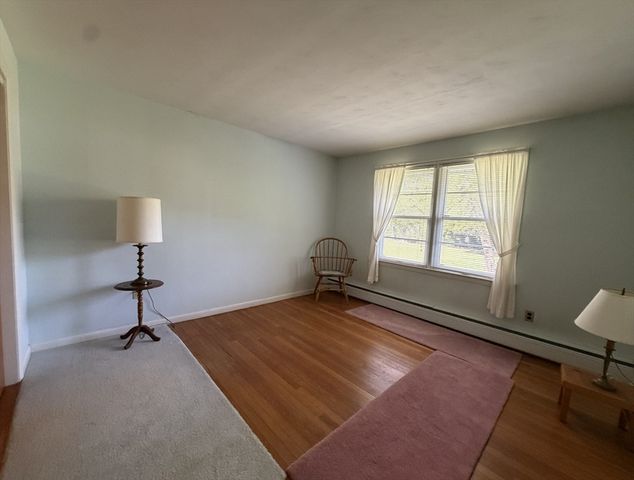 34 Bassett Road, Holyoke, MA 01040