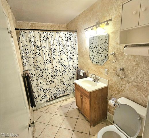 6280 Eldridge Boulevard, Bedford Heights, OH 44146