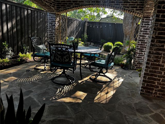 523 S Dallas Street, Van Alstyne, TX 75495