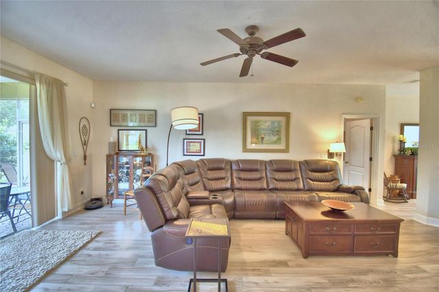 112 WATERVIEW CIRCLE, Auburndale, FL 33823