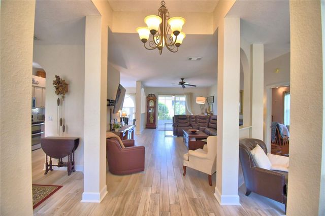 112 WATERVIEW CIRCLE, Auburndale, FL 33823