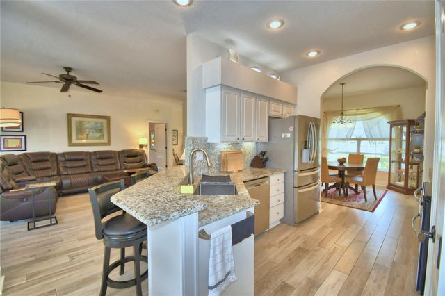 112 WATERVIEW CIRCLE, Auburndale, FL 33823