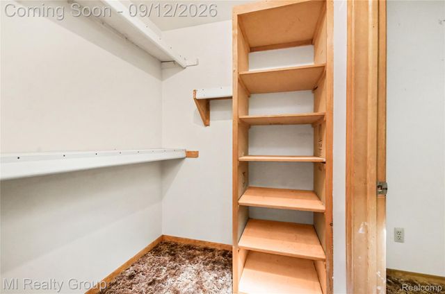 11471 31 Mile Road, Washington Township, MI 48095