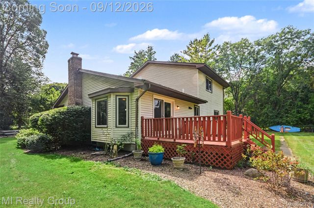 11471 31 Mile Road, Washington Township, MI 48095