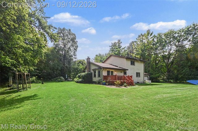 11471 31 Mile Road, Washington Township, MI 48095