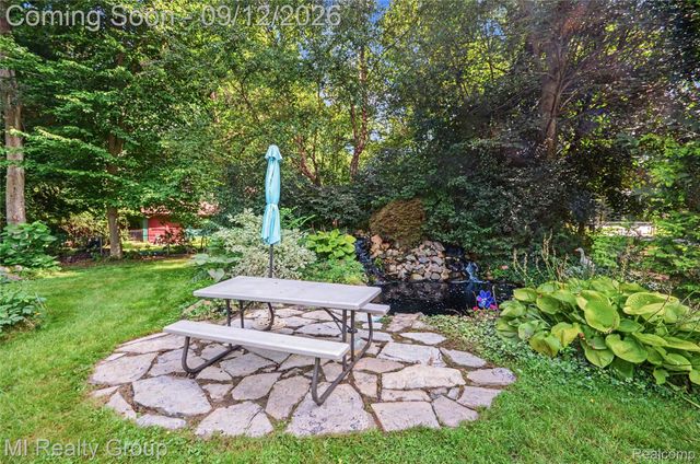 11471 31 Mile Road, Washington Township, MI 48095