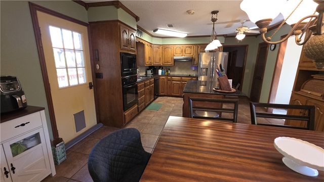 607 Old Post Road, Russellville, AR 72802