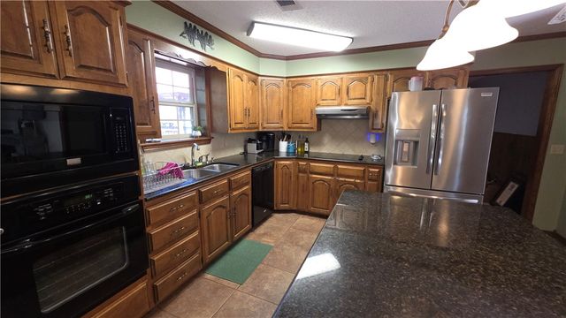 607 Old Post Road, Russellville, AR 72802