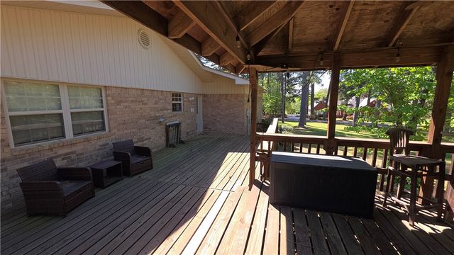 607 Old Post Road, Russellville, AR 72802
