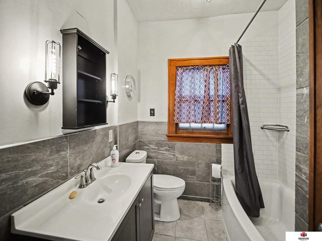 1981 Ryons Street, Lincoln, NE 68502