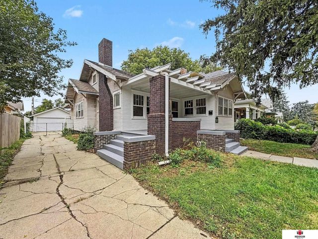 1981 Ryons Street, Lincoln, NE 68502