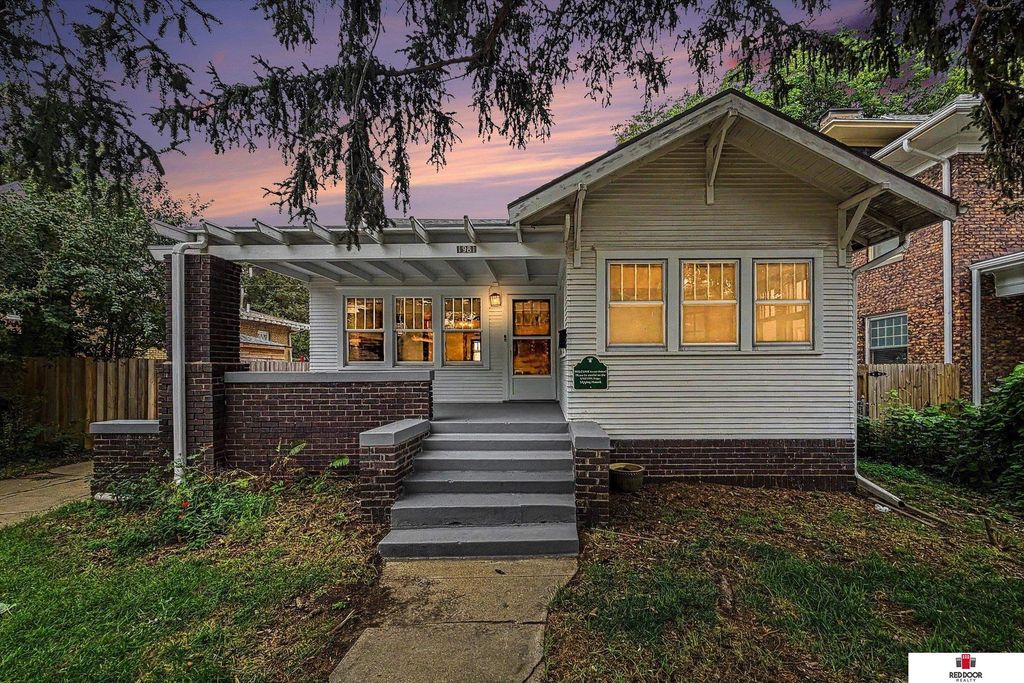 1981 Ryons Street, Lincoln, NE 68502