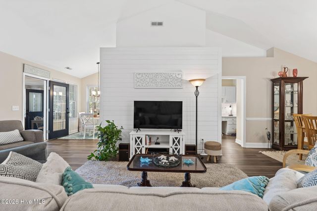 1607 Eyota Drive SW, Ocean Isle Beach, NC 28469