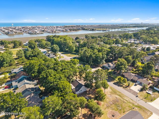 1607 Eyota Drive SW, Ocean Isle Beach, NC 28469