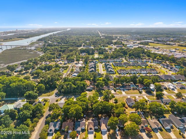 1607 Eyota Drive SW, Ocean Isle Beach, NC 28469