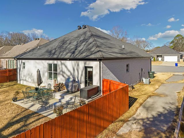 2815 Carmichael Drive, Conway, AR 72034