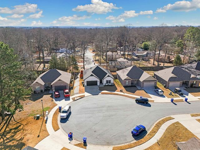 2815 Carmichael Drive, Conway, AR 72034