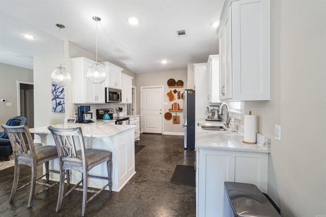 2815 Carmichael Drive, Conway, AR 72034