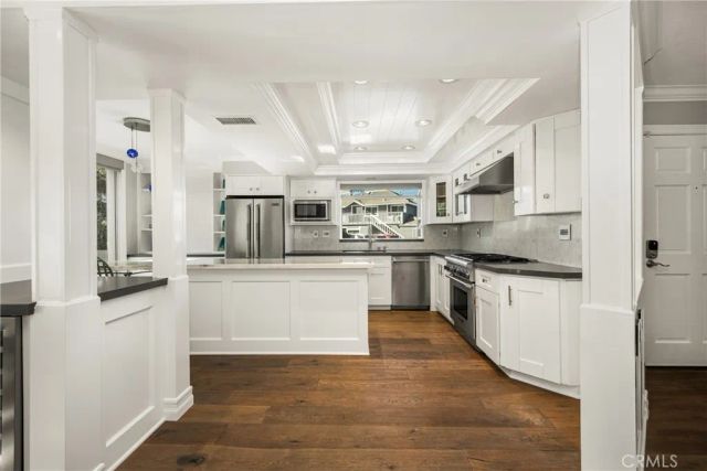 16 Sudbury, Laguna Niguel, CA 92677