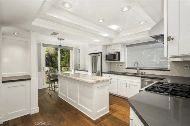 16 Sudbury, Laguna Niguel, CA 92677