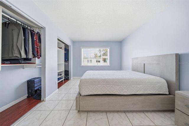 811 N KEENE ROAD V7, Clearwater, FL 33755
