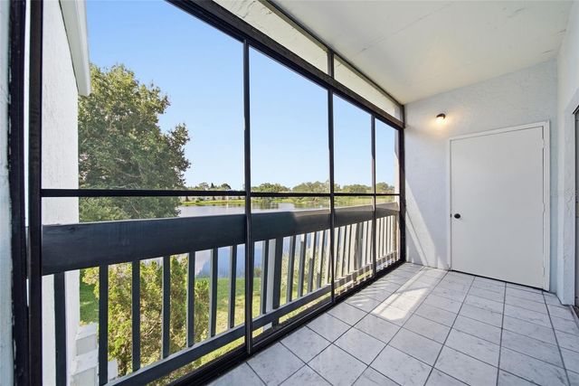 811 N KEENE ROAD V7, Clearwater, FL 33755
