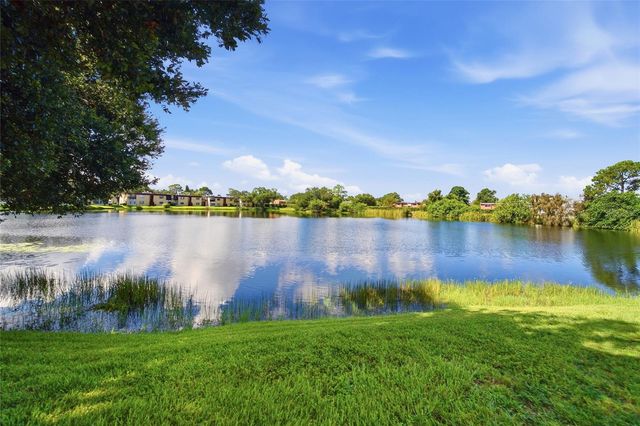 811 N KEENE ROAD V7, Clearwater, FL 33755