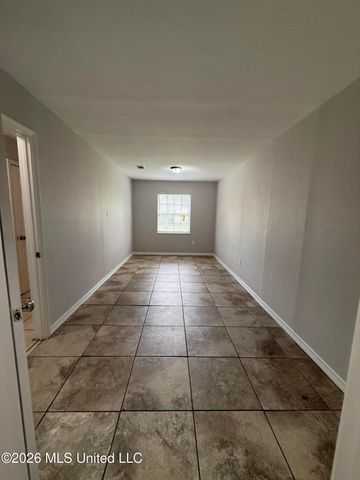 98 Russell Boulevard, Gulfport, MS 39501