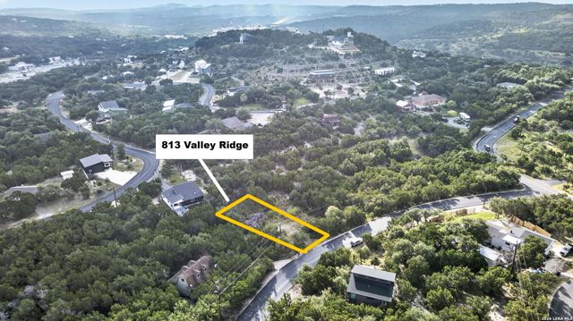 813 VALLEY RDG, Canyon Lake, TX 78133