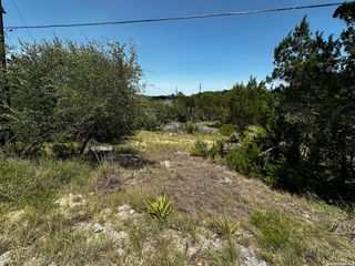 813 VALLEY RDG, Canyon Lake, TX 78133