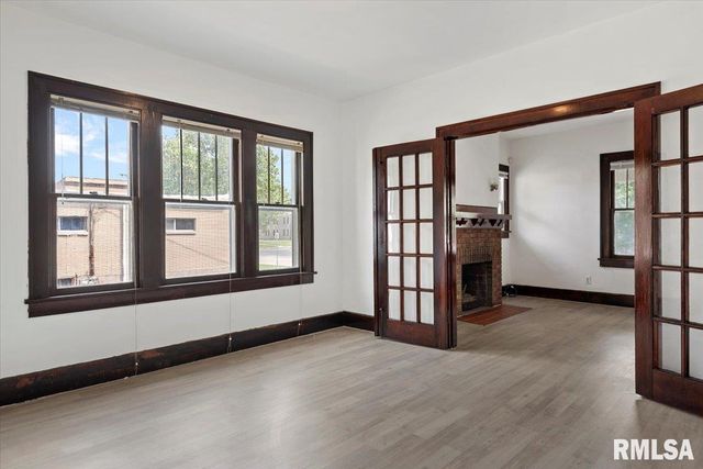 1307 S Pasfield Street, Springfield, IL 62704