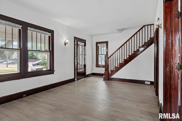 1307 S Pasfield Street, Springfield, IL 62704