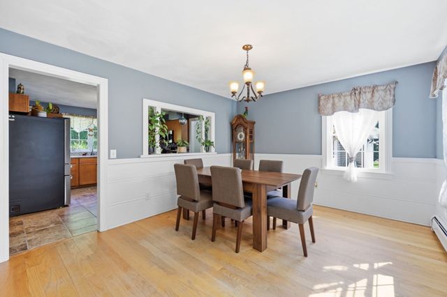 291 Franklin St, Belchertown, MA 01007