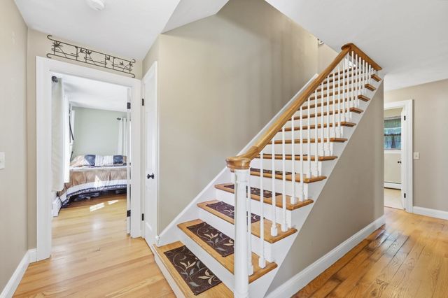 291 Franklin St, Belchertown, MA 01007