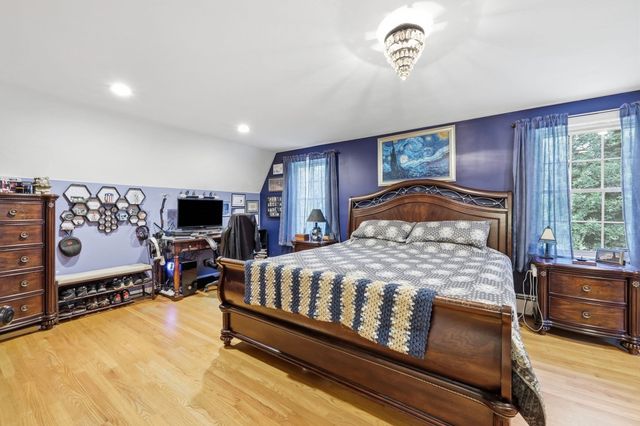 291 Franklin St, Belchertown, MA 01007