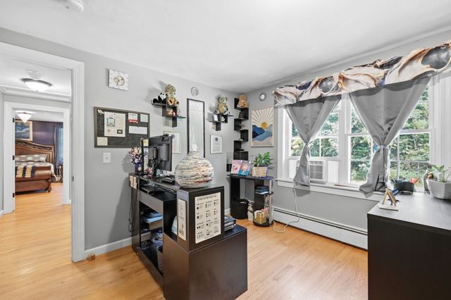 291 Franklin St, Belchertown, MA 01007