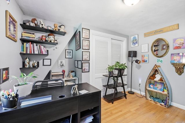 291 Franklin St, Belchertown, MA 01007