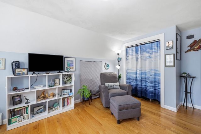 291 Franklin St, Belchertown, MA 01007