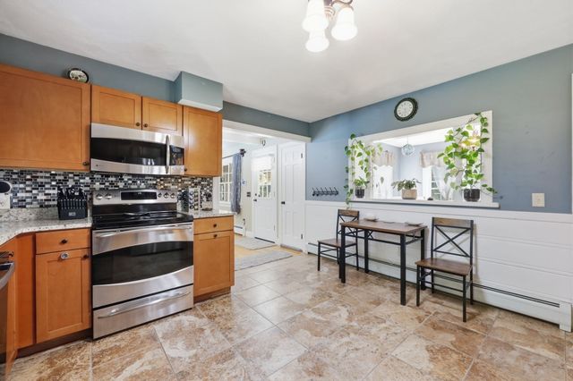 291 Franklin St, Belchertown, MA 01007